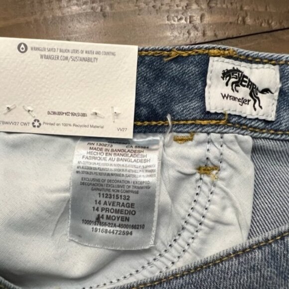 Wrangler High Rise Cut Off Denim Jean Shorts Faded Falcon Print Size 14/32 - Picture 8 of 9